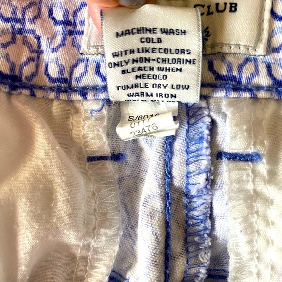 Blue white Patterned Women's Shorts Charter Club pockets zip button closure 8 - Picture 5 of 6